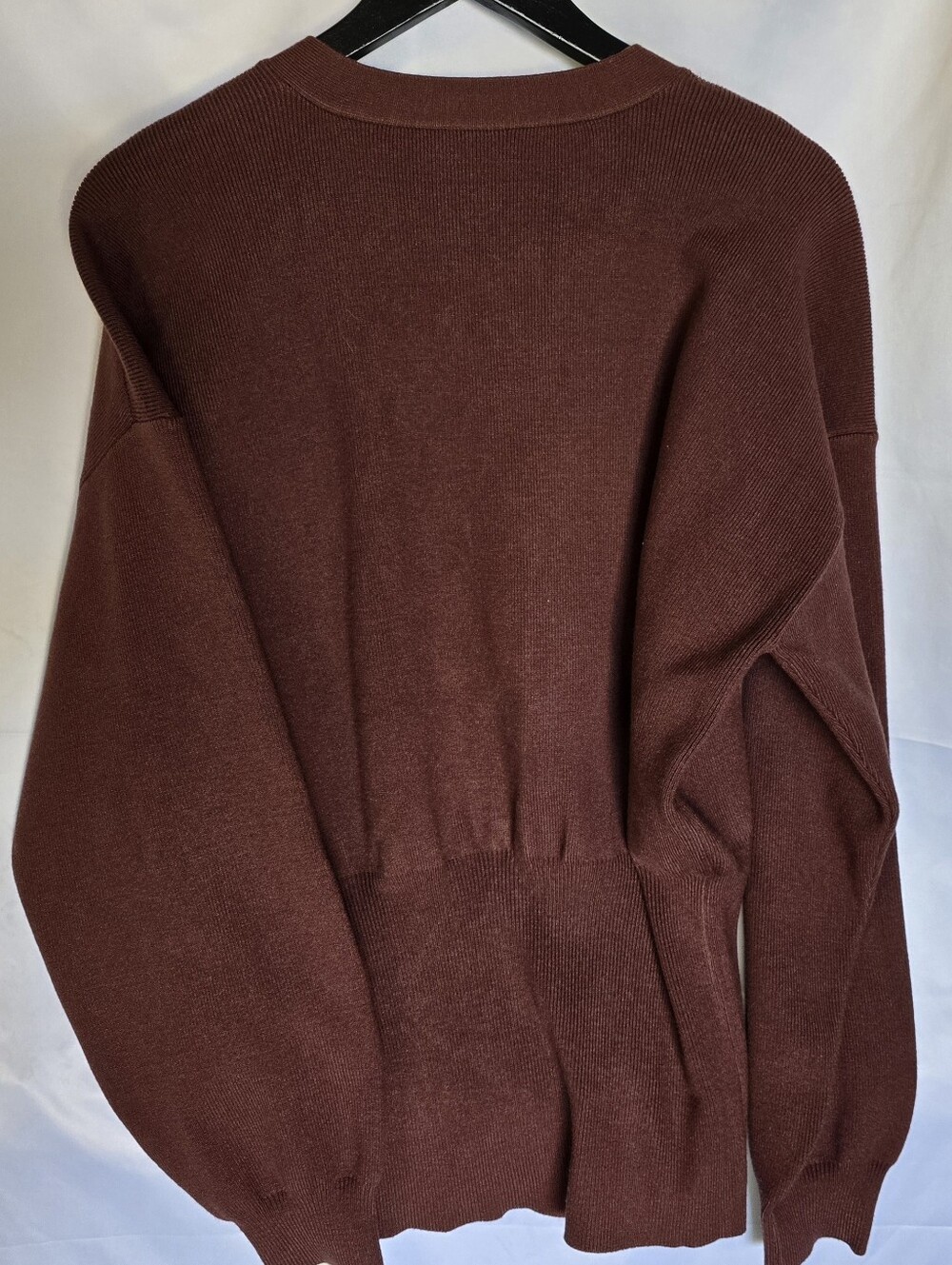 Commense V-Neck Chunky Cardigan - Picture 2 of 5